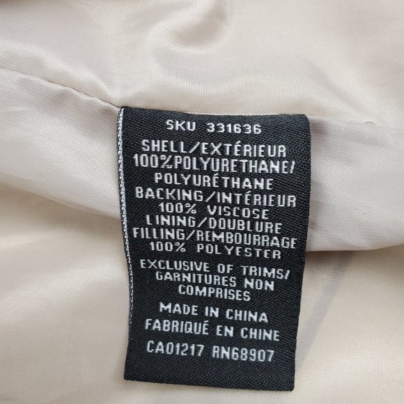 LE CHATEAU | Faux leather white moto jacket zippers size XS - Picture 7 of 8